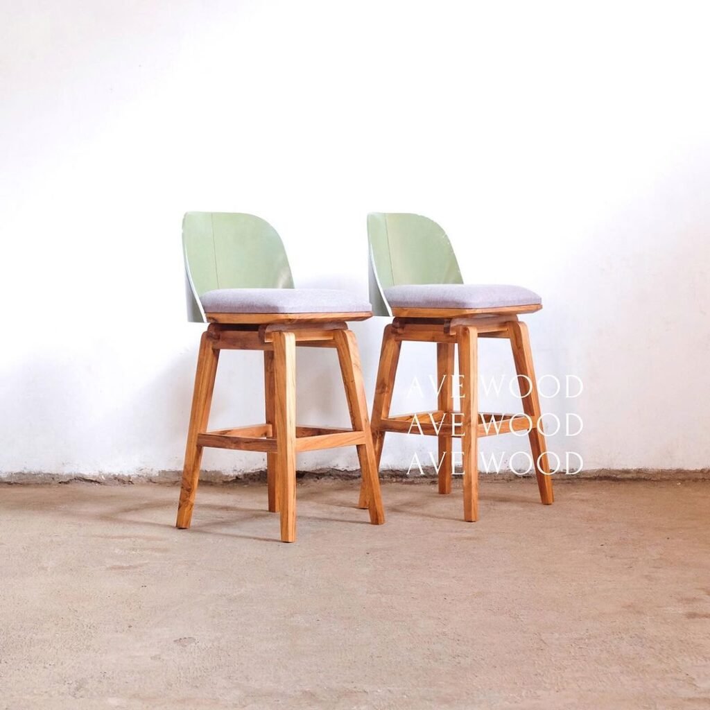 Product : Soreal Bar Chair Material : Kayu Jati Finishing : Natural & Duco Fabric : Mid Grey